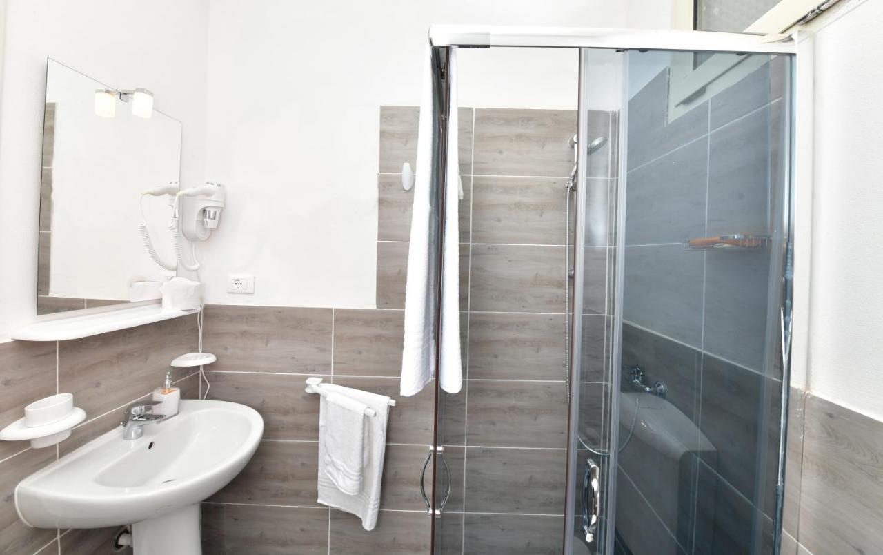 A San Lazzaro Rooms 산레자로디사베나 외부 사진